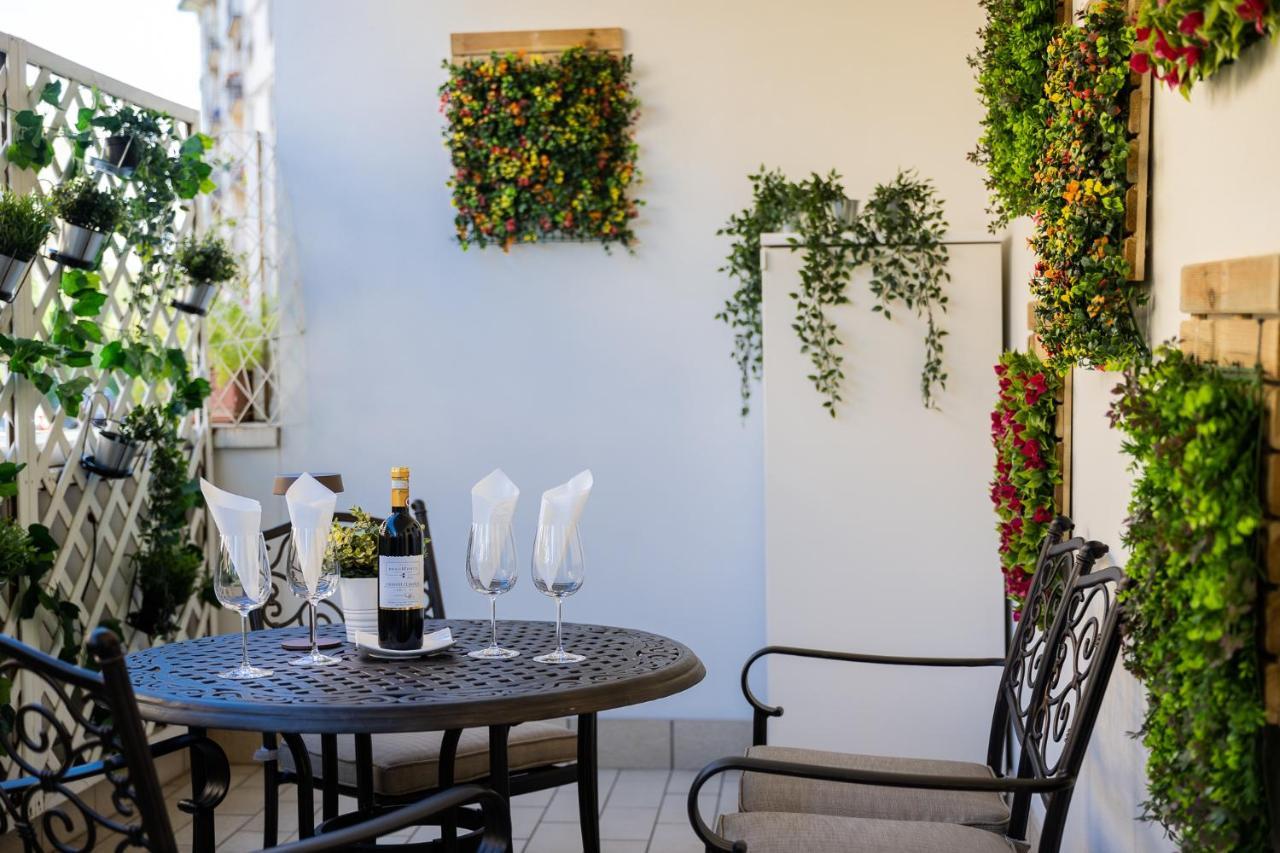 Elegant Location In - 2 Free Parking! Florencia